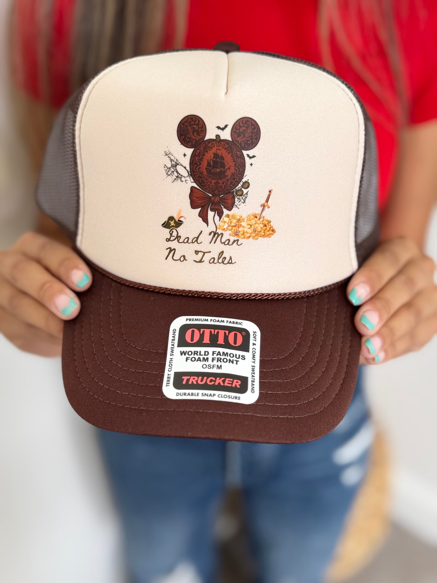 Disney, "dead man no tales"  Trucker Hat